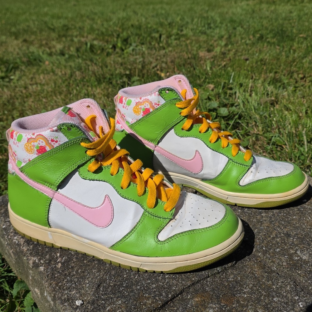 Nike Dunk High Strawberry Shortcake 2009 Size 6.5Y 316604-162 - Picture 11 of 11